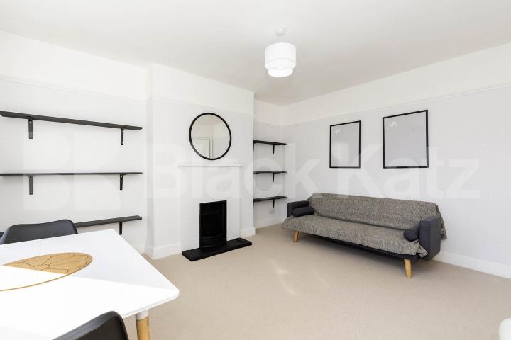 Bright and cosy two bedroom flat located in a lovely period conversion Lady Margaret Road, Tufnell Park